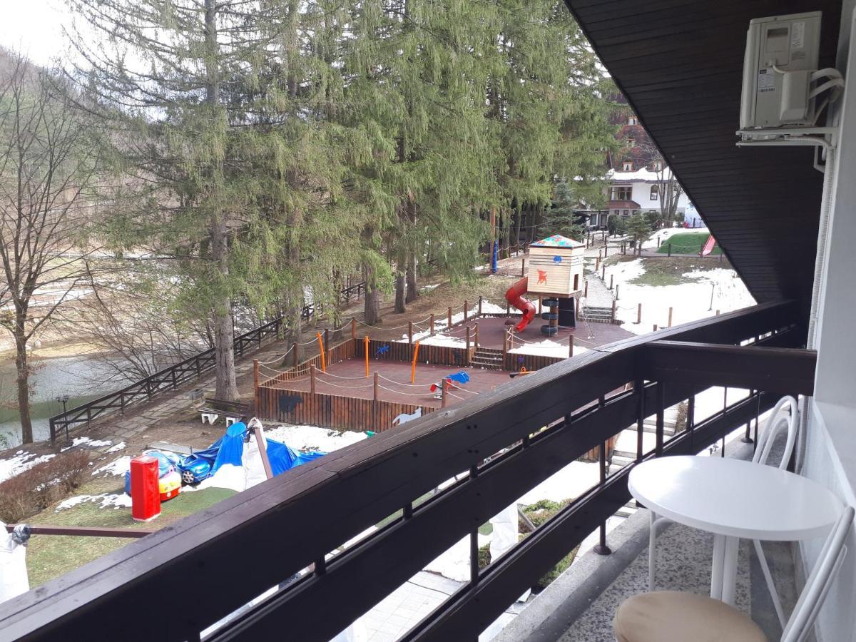 Hotel Trayal ครูเชวัซ ภายนอก รูปภาพ